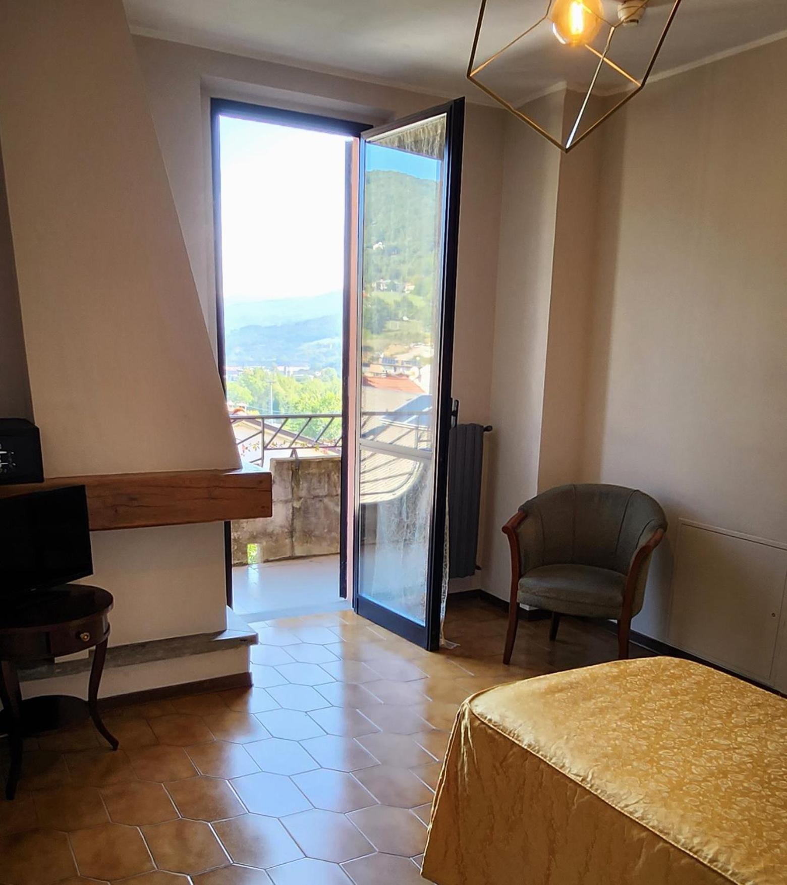 Hotel Mistrello Di Savoia Борго-Валь-ди-Таро Экстерьер фото